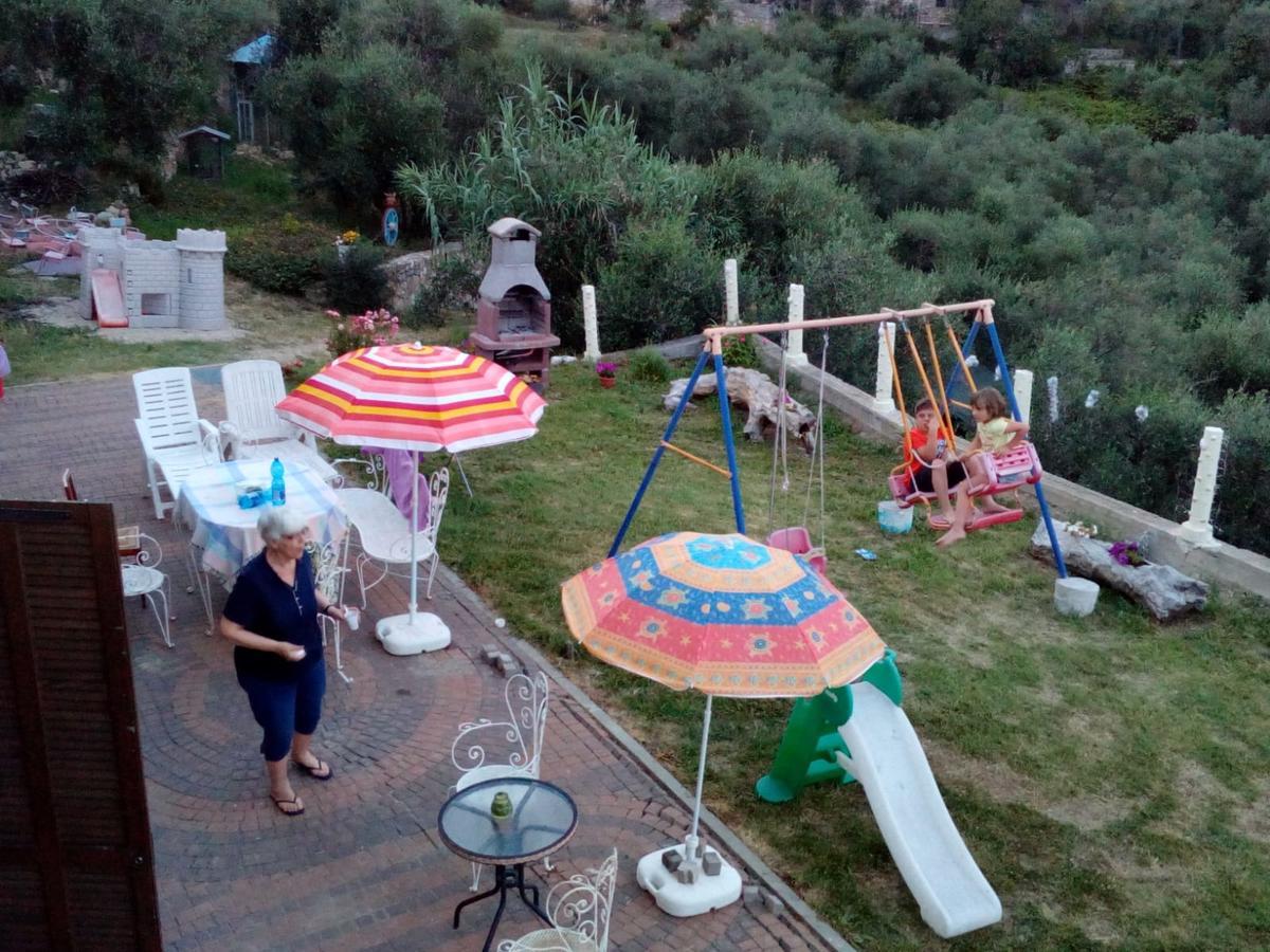 Villa Imperia Империа Екстериор снимка
